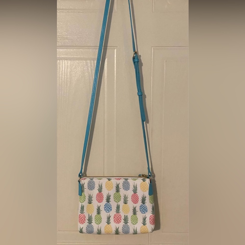 Dooney and bourke pineapple bag - Picture 2 of 10